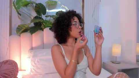 Oshun  online show from 03/12/25, 11:53