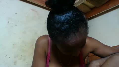 Snapshot of osinaa chatting on 04/09/26, 12:10 osinaa online show from 04/09/26, 12:10