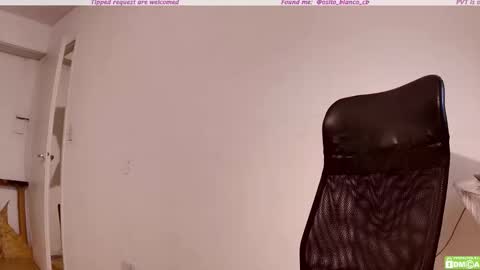 Osito Blanco online show from 10/03/25, 01:46