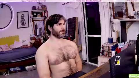 Snapshot of osito_blanco chatting on 07/08/26, 10:58 Osito Blanco online show from 07/08/26, 10:58