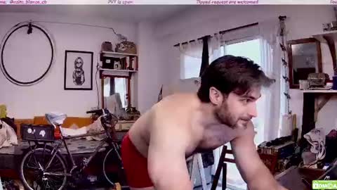 Snapshot of osito_blanco chatting on 08/05/26, 07:49 Osito Blanco online show from 08/05/26, 07:49