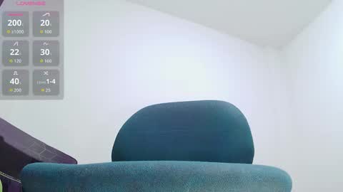 Snapshot of oso_gael chatting on 11/22/25, 06:51 Bear Gael online show from 11/22/25, 06:51