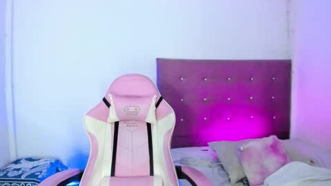 Maria   online show from 02/11/26, 01:43