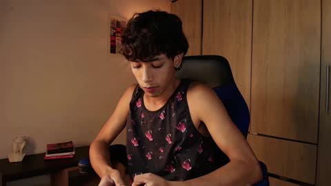 ostin 18hot online show from 12/31/24, 01:15