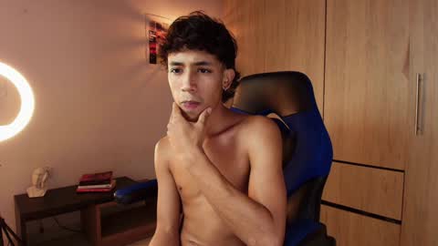 ostin 18hot online show from 01/14/25, 05:30