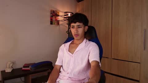 ostin 18hot online show from 01/23/25, 10:54