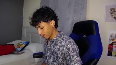 ostin 18hot online show from 09/11/25, 12:33