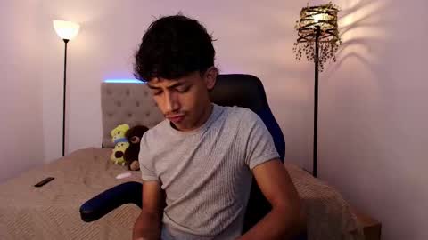 ostin 18hot online show from 10/11/25, 10:52