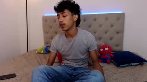 ostin 18hot online show from 10/13/25, 03:06