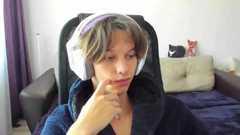 Ostin online show from 10/15/25, 07:52