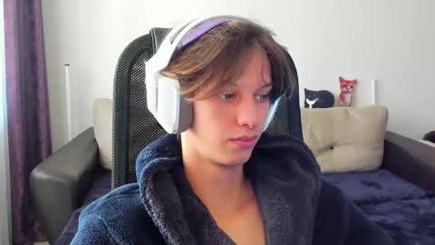 Ostin online show from 10/21/25, 10:16