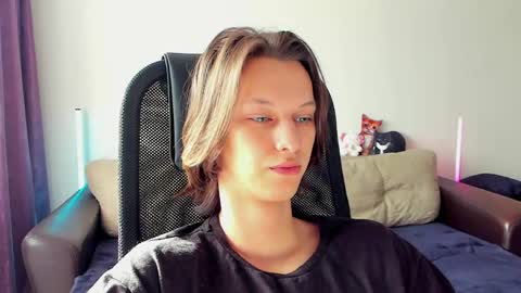 Ostin online show from 04/22/26, 10:28