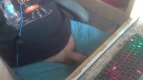 osvaldo2232 online show from 05/18/26, 01:50