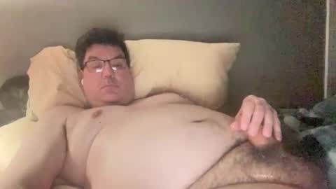 Snapshot of otter916 chatting on 12/31/24, 05:33 otter916 online show from 12/31/24, 05:33