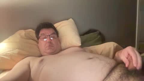 Snapshot of otter916 chatting on 02/24/25, 05:43 otter916 online show from 02/24/25, 05:43