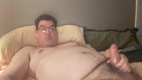 Snapshot of otter916 chatting on 09/16/25, 03:40 otter916 online show from 09/16/25, 03:40