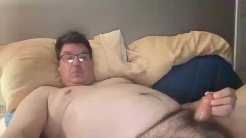 Snapshot of otter916 chatting on 10/13/25, 03:28 otter916 online show from 10/13/25, 03:28