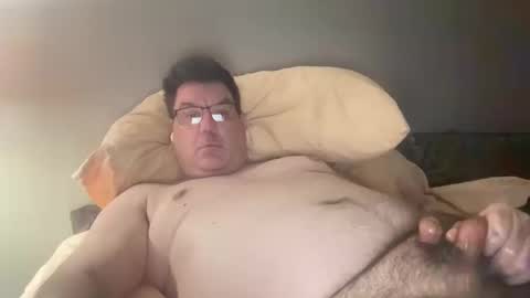 Snapshot of otter916 chatting on 10/15/25, 01:39 otter916 online show from 10/15/25, 01:39