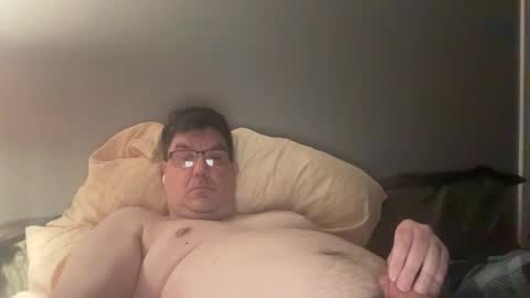 Snapshot of otter916 chatting on 11/12/25, 02:45 otter916 online show from 11/12/25, 02:45