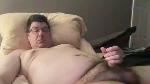 Snapshot of otter916 chatting on 07/13/26, 05:32 otter916 online show from 07/13/26, 05:32