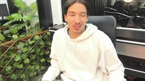 Otto Andrew online show from 04/10/26, 04:39