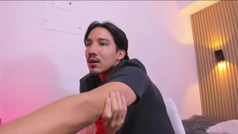 Otto Andrew online show from 04/20/26, 07:33