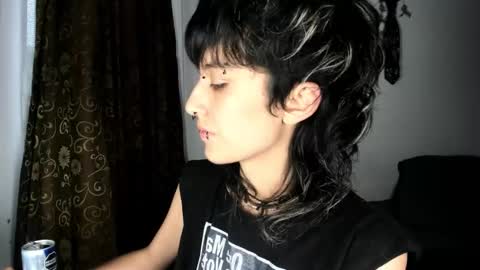 Otto 3 online show from 10/22/25, 07:02