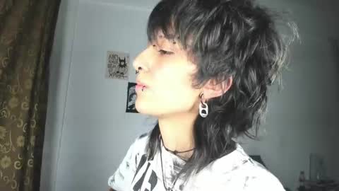 Otto 3 online show from 12/16/25, 12:37