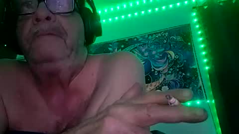 ou8124824 online show from 12/17/25, 07:14