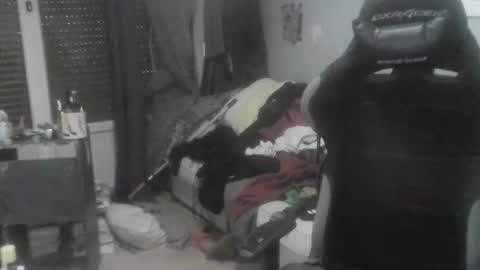 Snapshot of ouinnybis195625 chatting on 12/24/24, 08:55 ouinnybis195625 online show from 12/24/24, 08:55