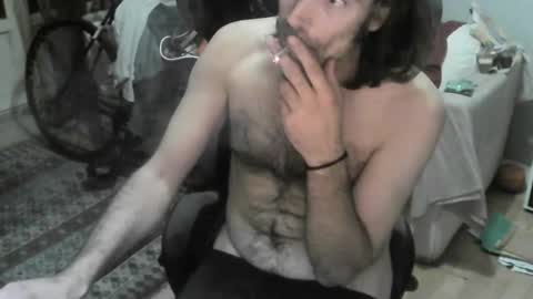 Snapshot of ouinnybis195625 chatting on 09/20/25, 12:00 ouinnybis195625 online show from 09/20/25, 12:00