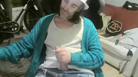 Snapshot of ouinnybis195625 chatting on 10/17/25, 02:48 ouinnybis195625 online show from 10/17/25, 02:48