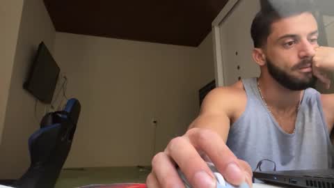 Snapshot of ouro1556 chatting on 09/25/25, 03:05 Gold1556 online show from 09/25/25, 03:05