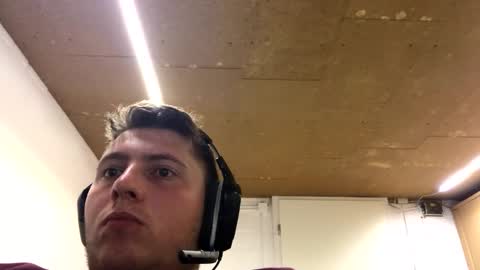 outflayd online show from 10/21/25, 11:27