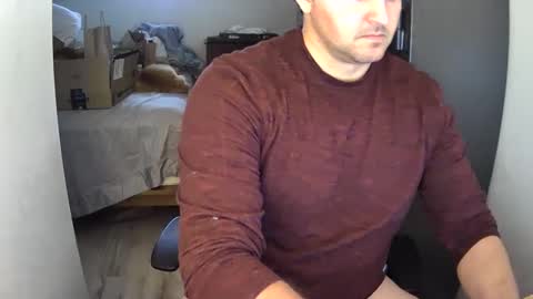 Snapshot of outside1991 chatting on 12/15/24, 08:58 outside1991 online show from 12/15/24, 08:58