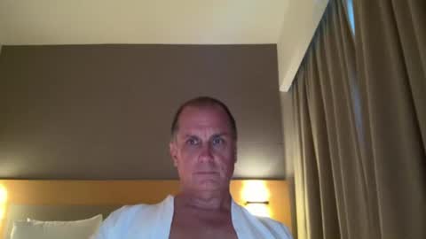 Snapshot of over50dad chatting on 04/28/26, 03:00 Over50Dad online show from 04/28/26, 03:00