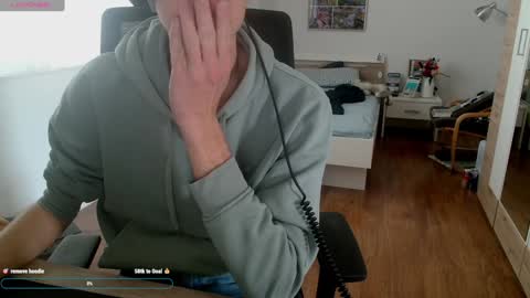 OverkneeBabe online show from 12/10/24, 12:27