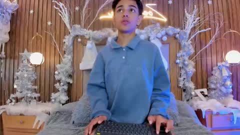 Owen Johnson online show from 12/21/25, 12:23