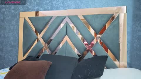 Snapshot of owen_desmond chatting on 10/12/25, 02:43 owen desmond online show from 10/12/25, 02:43