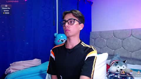 Owen  Independent model  online show from 12/20/24, 05:57