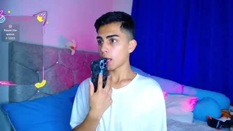 Owen  Independent model  online show from 10/14/25, 07:20