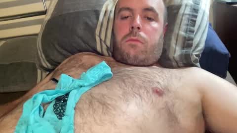 Snapshot of owenfn2 chatting on 09/22/25, 09:17 Owen2022 online show from 09/22/25, 09:17