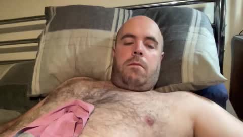 Snapshot of owenfn2 chatting on 10/13/25, 06:35 Owen2022 online show from 10/13/25, 06:35