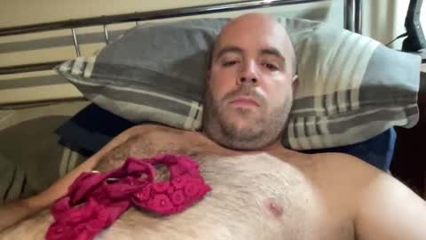 Snapshot of owenfn2 chatting on 11/24/25, 07:08 Owen2022 online show from 11/24/25, 07:08