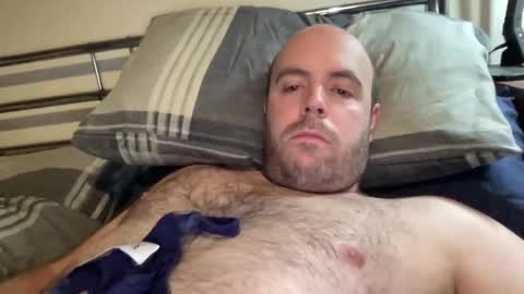 Owen2022 online show from 12/16/25, 07:24