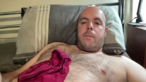 Owen2022 online show from 04/07/26, 06:25