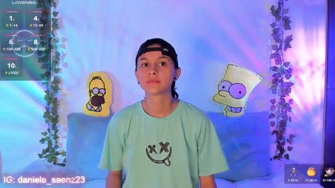 Snapshot of owenfoxx1 chatting on 12/17/24, 01:39 Owen foxx online show from 12/17/24, 01:39