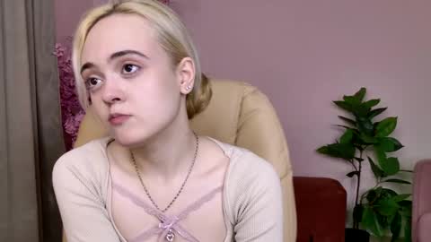 Oxcy online show from 03/26/26, 05:46