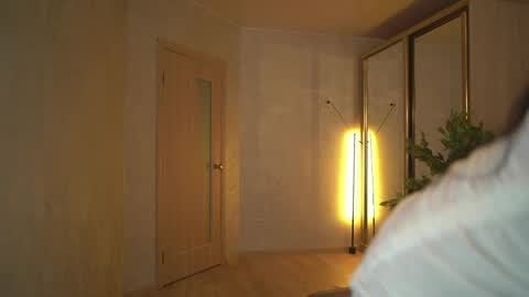Oxana   Hi friends all my videos are 50 off check my bio online show from 04/30/26, 09:37
