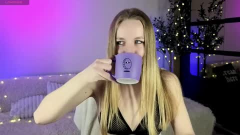 Oxy Foxie online show from 04/03/26, 02:15